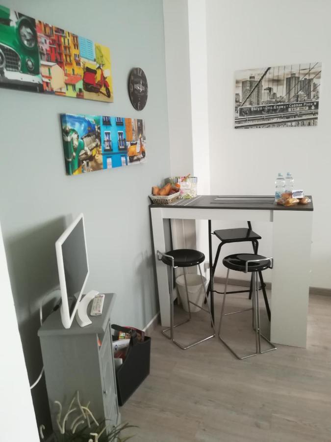 Buen Retiro Apartment เปโร ภายนอก รูปภาพ